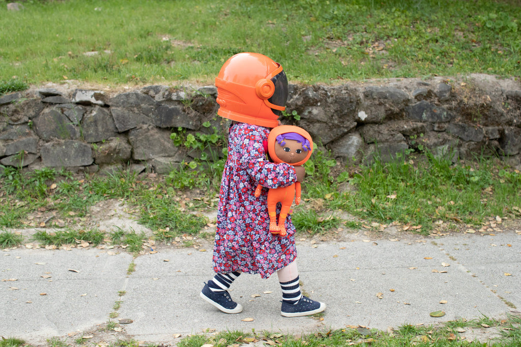 How to Talk to Girls About Being Scientists and Engineers